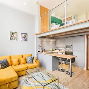 The Exquisite Duplex Of , Nottingham United Kingdom